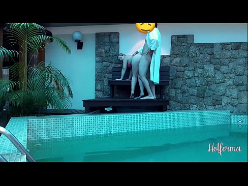 ❤️ Tus thawj coj caw tus tub txib mus rau hauv lub pas dej, tab sis tsis tuaj yeem tiv taus kub Sex video  ntawm hmn.superpornpics.ru%  ❌️ Ib